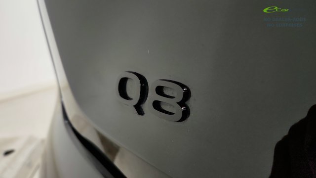 Used 2024 Audi Q8 e-tron Premium AWD/4WD image 36