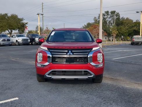 New 2026 Mitsubishi Outlander SE image 9