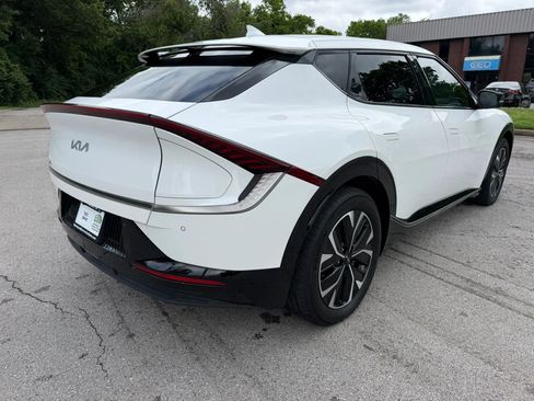 Used 2022 Kia EV6 Wind RWD image 5