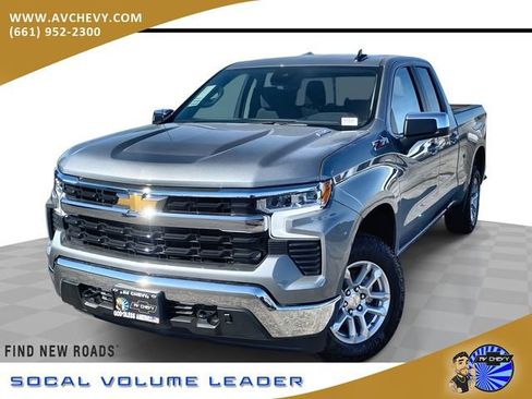 New 2026 Chevrolet Silverado 1500 LT w/ Z71 Off-Road Package AWD/4WD image 1