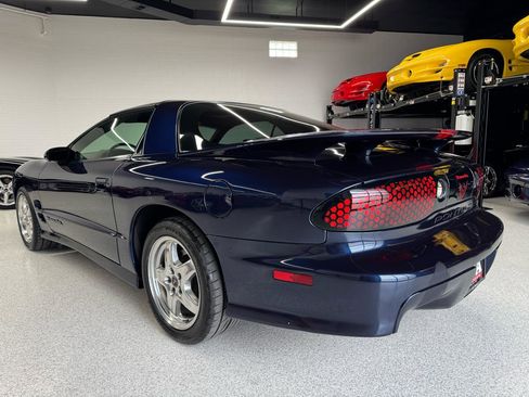 Used 2002 Pontiac Firebird Trans Am RWD image 11