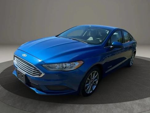 Used 2017 Ford Fusion S FWD image 3