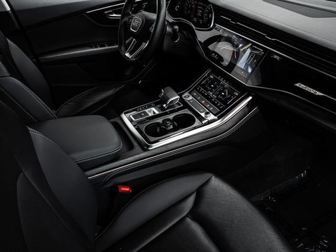 Used 2023 Audi Q8 Premium Plus w/ Premium Plus Package AWD/4WD image 30