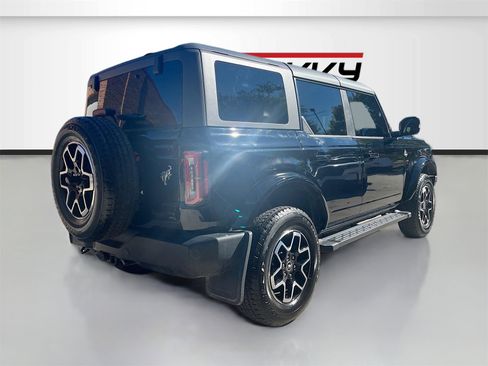 Used 2024 Ford Bronco Outer Banks image 7