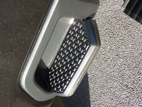 Used 2023 GMC Sierra 2500 Denali w/ Denali Ultimate Package image 12