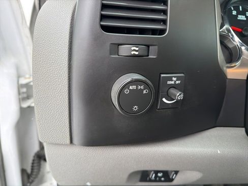 Used 2013 Chevrolet Silverado 2500 W/T image 22