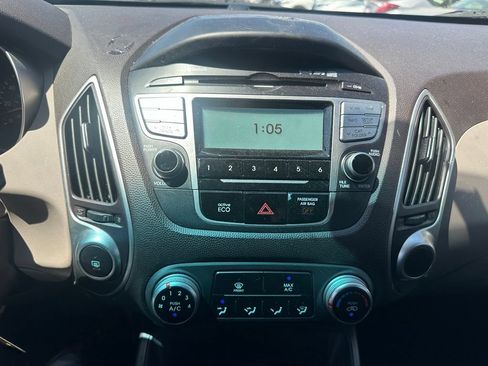 Used 2012 Hyundai Tucson GLS FWD image 12