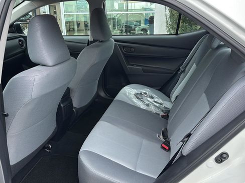 Used 2017 Toyota Corolla LE image 9