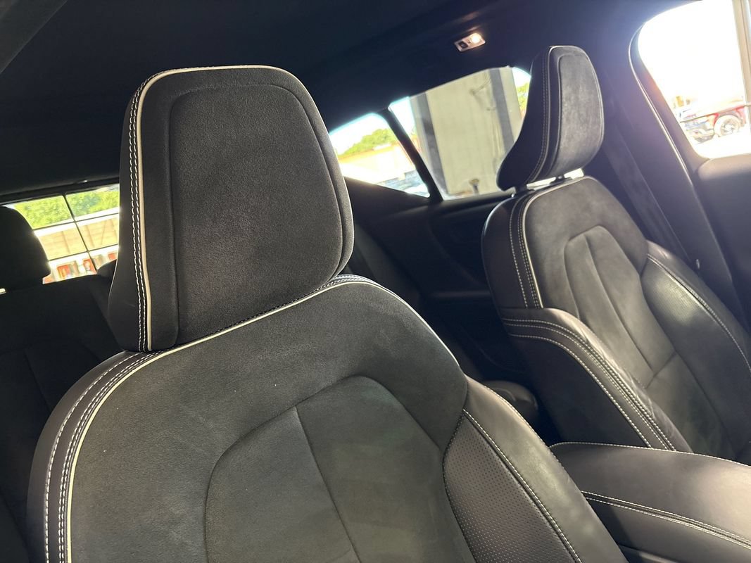 Used 2019 Volvo XC40 T5 R-Design AWD/4WD image 52
