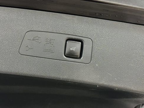 Used 2021 Lincoln Corsair Reserve w/ Equipment Group 201A FWD image 30