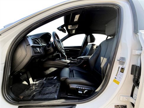 Used 2017 BMW 330i Sedan image 10