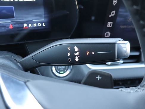 New 2026 Chevrolet Equinox LT FWD image 9