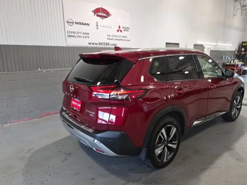 Used 2022 Nissan Rogue Platinum w/ Head-Up Display Package AWD/4WD image 3
