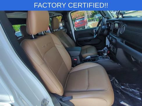 Used 2021 Jeep Gladiator Overland w/ Popular Equipment Package AWD/4WD image 34