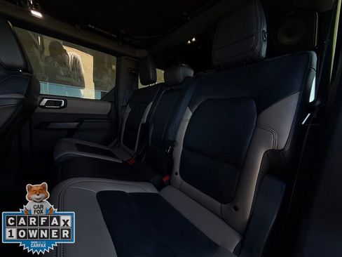 Used 2024 Ford Bronco Wildtrak image 24