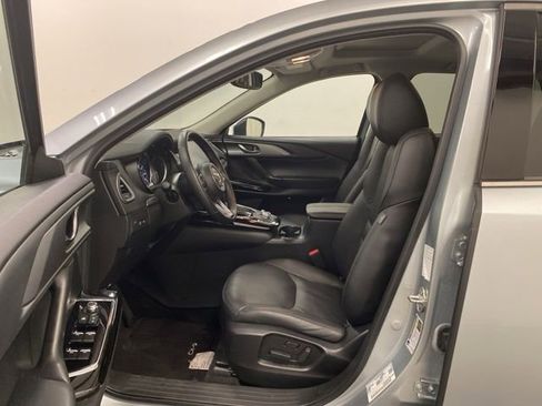 Used 2023 MAZDA CX-9 Touring image 9