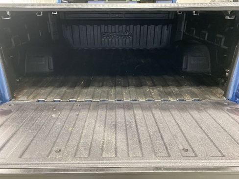 Used 2024 Chevrolet Silverado 1500 High Country w/ Technology Package image 20