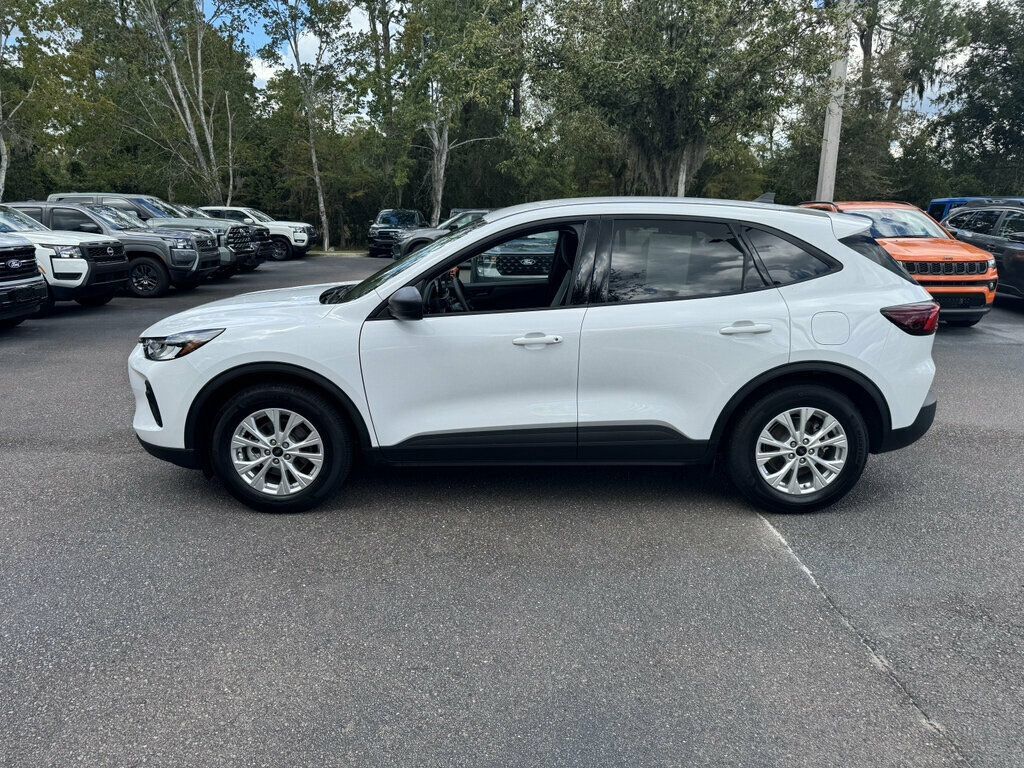 Used 2026 Ford Escape Active FWD image 2