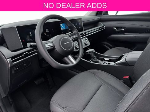 New 2026 Hyundai Tucson SE image 18