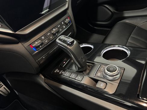 Used 2022 Maserati Ghibli Modena Q4 image 10