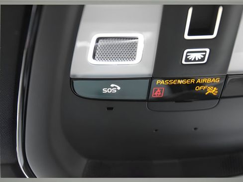 New 2026 Volvo XC90 B6 Plus w/ Protection Package Premier image 36