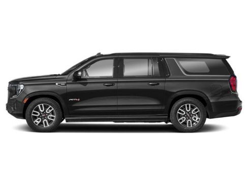 Used 2021 GMC Yukon XL AT4 image 3