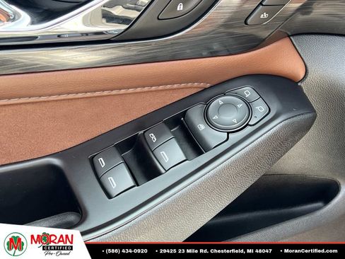 Used 2020 Chevrolet Traverse High Country AWD/4WD image 17