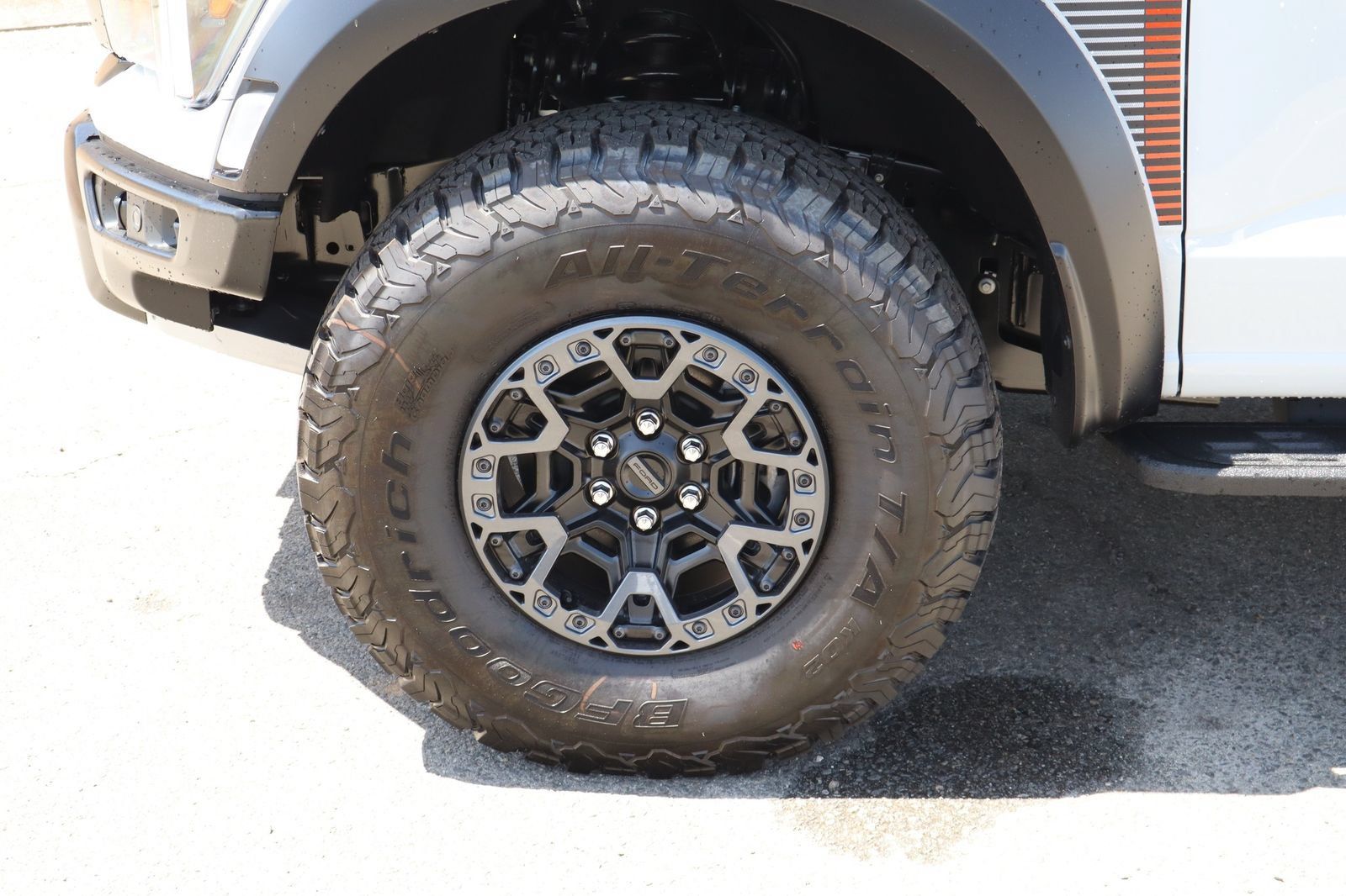 New 2026 Ford F150 Raptor w/ Equipment Group 803A Raptor R AWD/4WD image 14