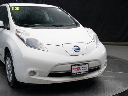 Used 2013 Nissan Leaf S w/ Charger Pkg image 3