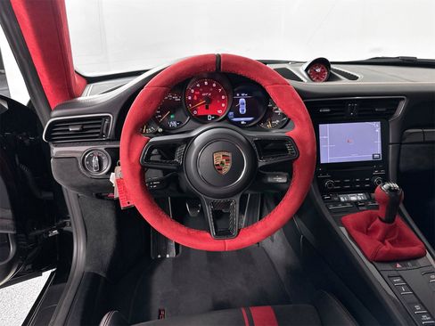 Certified 2019 Porsche 911 GT3 image 17