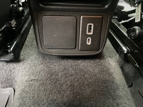 Used 2023 Buick Encore GX Select w/ Safety Package II AWD/4WD image 34