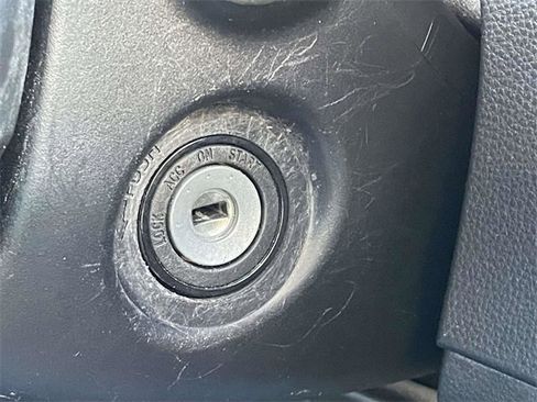 Used 2022 Toyota Corolla LE image 26