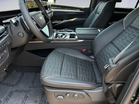 New 2026 Cadillac Escalade Platinum Sport AWD/4WD image 10