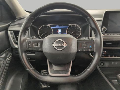 Used 2025 Nissan Rogue SV AWD/4WD image 5
