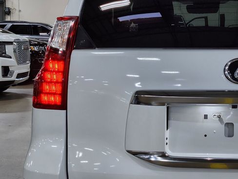 Used 2021 Lexus GX 460 Premium image 20