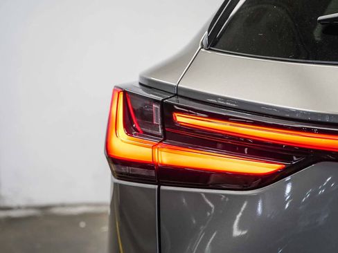 Used 2024 Lexus NX 350h AWD image 11