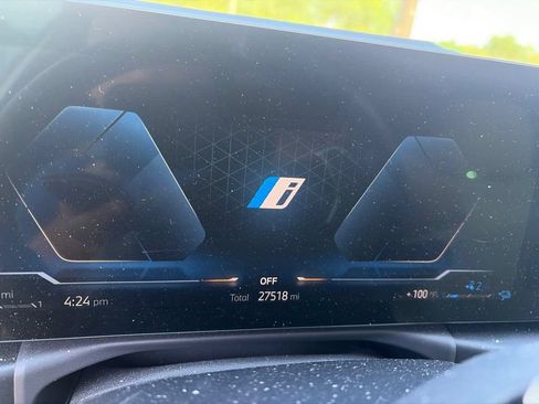 Used 2023 BMW 330e w/ Premium Package RWD image 8
