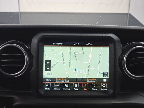 Used 2022 Jeep Wrangler Unlimited Sahara image 29