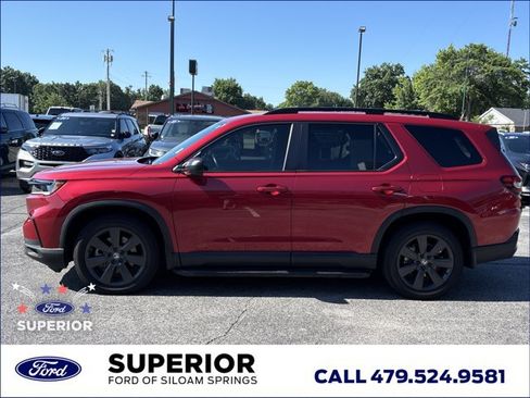 Used 2025 Honda Pilot Sport image 10