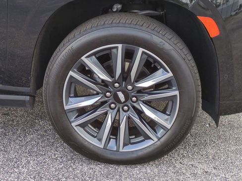 Used 2024 Cadillac Escalade Sport w/ Touring Package image 11