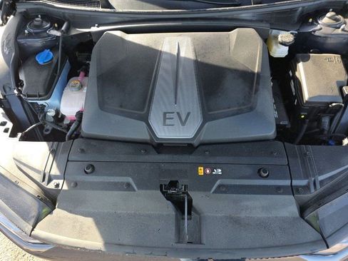 Certified 2024 Kia EV6 Light image 6