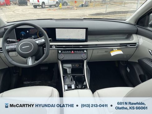 Certified 2025 Hyundai Tucson SEL FWD image 3
