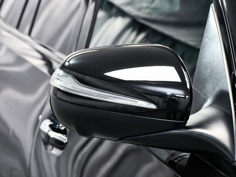 Used 2023 Mercedes-Benz GLS 450 4MATIC image 78