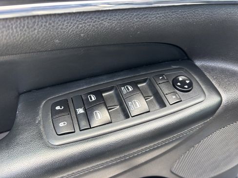 Used 2020 Jeep Grand Cherokee Limited w/ Luxury Group II image 12