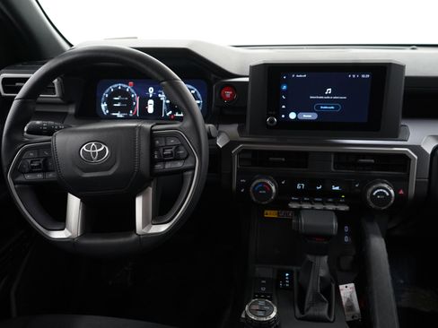 Used 2025 Toyota 4Runner TRD Off-Road image 15