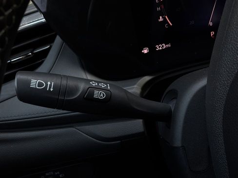 Used 2025 Buick Encore GX Preferred FWD image 34