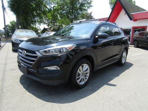 Used 2016 Hyundai Tucson SE w/ Option Group 12 AWD/4WD image 11