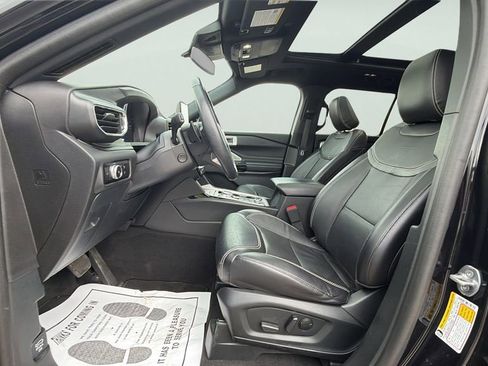 Used 2023 Ford Explorer ST w/ Equipment Group 401A image 24