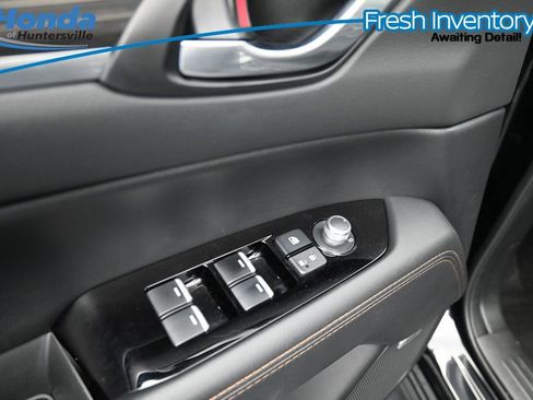 Used 2023 MAZDA CX-5 AWD 2.5 S w/ Premium Package image 19