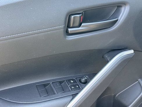 Used 2024 Toyota Corolla Cross LE w/ Moonroof Package AWD/4WD image 16